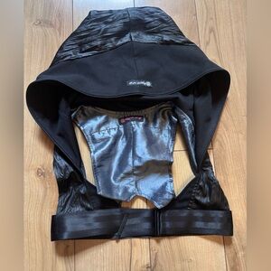 Plastik Wrap Hooded vest